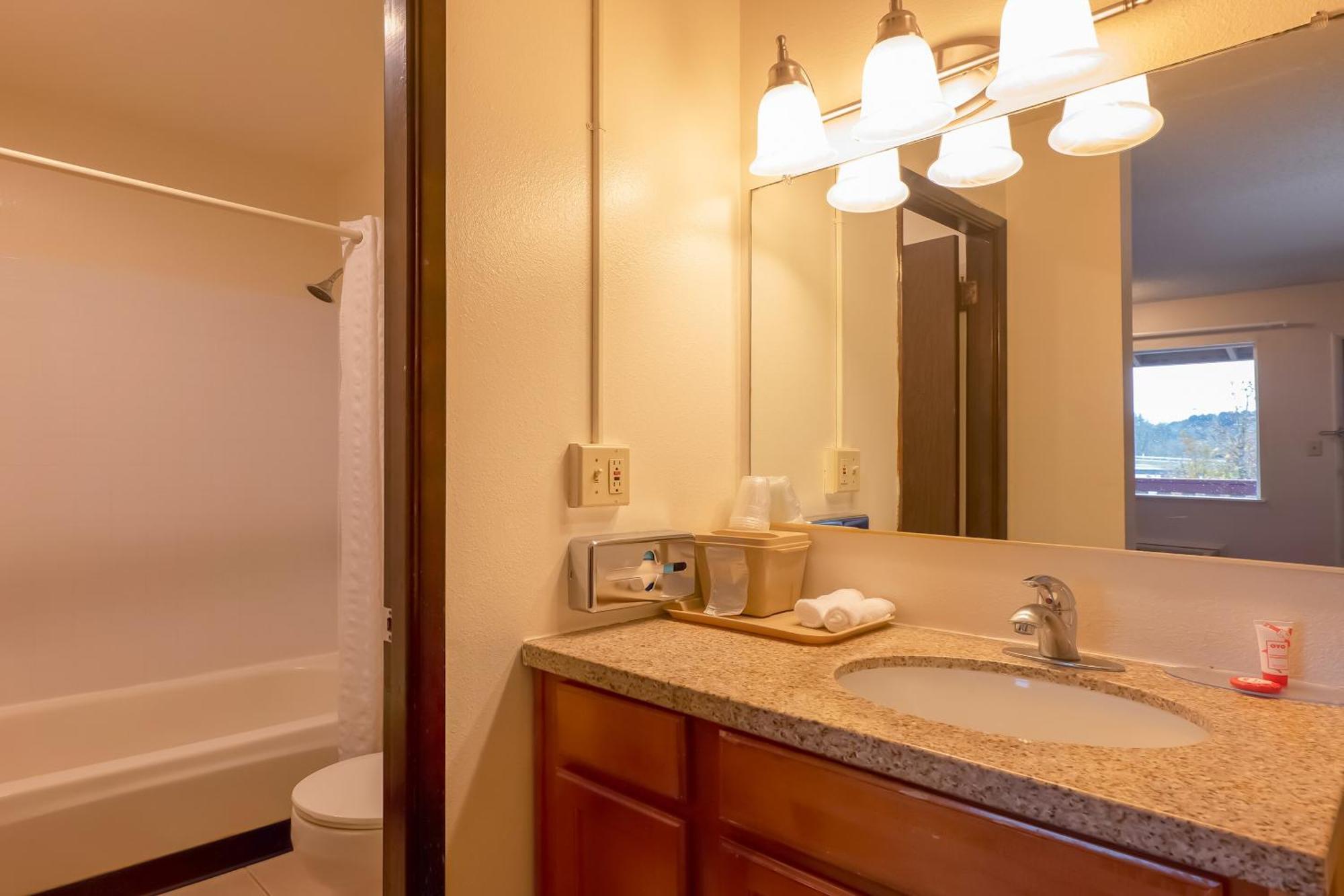 Oyo Hotel Chehalis I-5 South Zewnętrze zdjęcie
